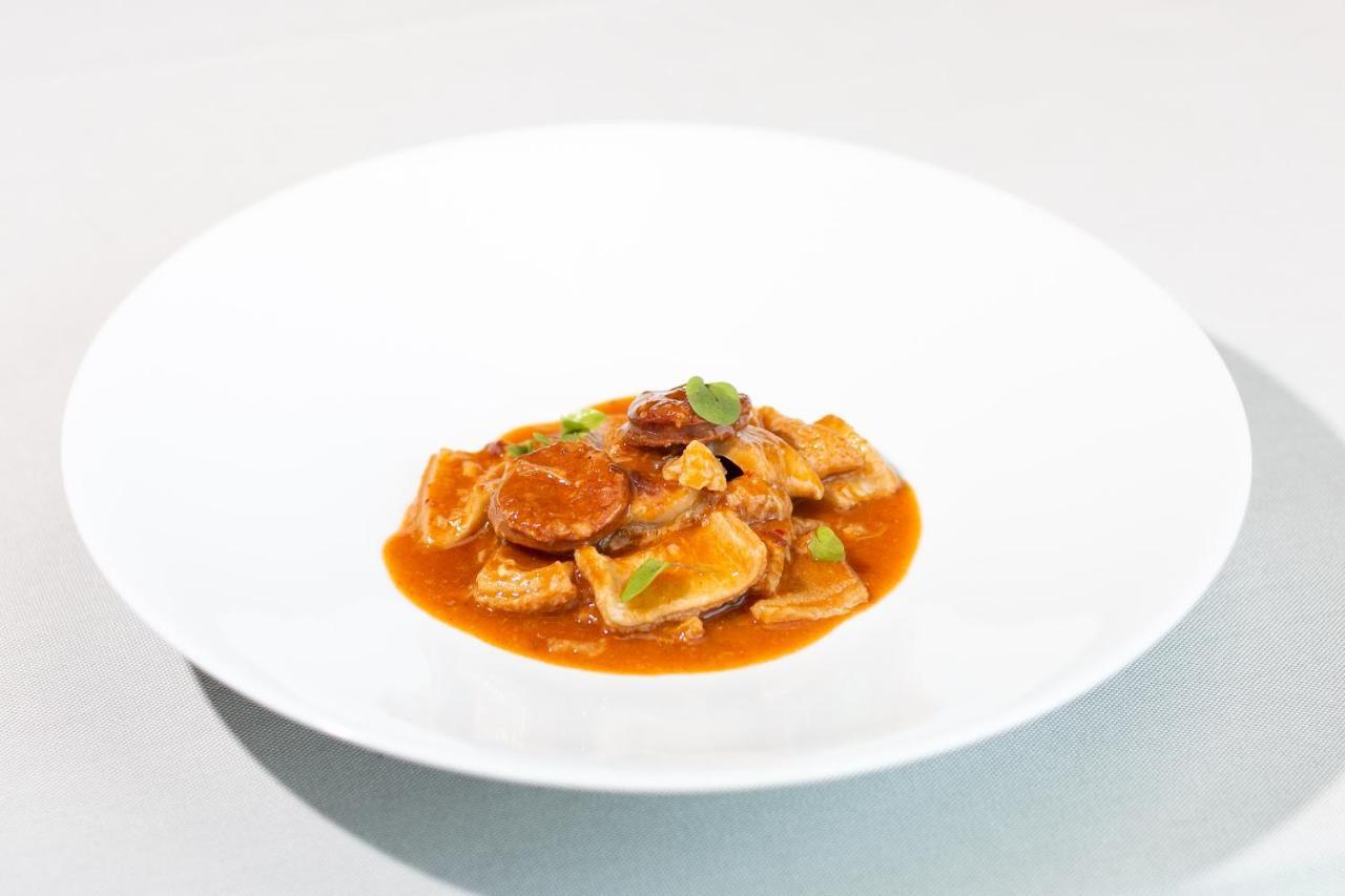 Hotel Gastronomico Torre De Galizano Luaran gambar