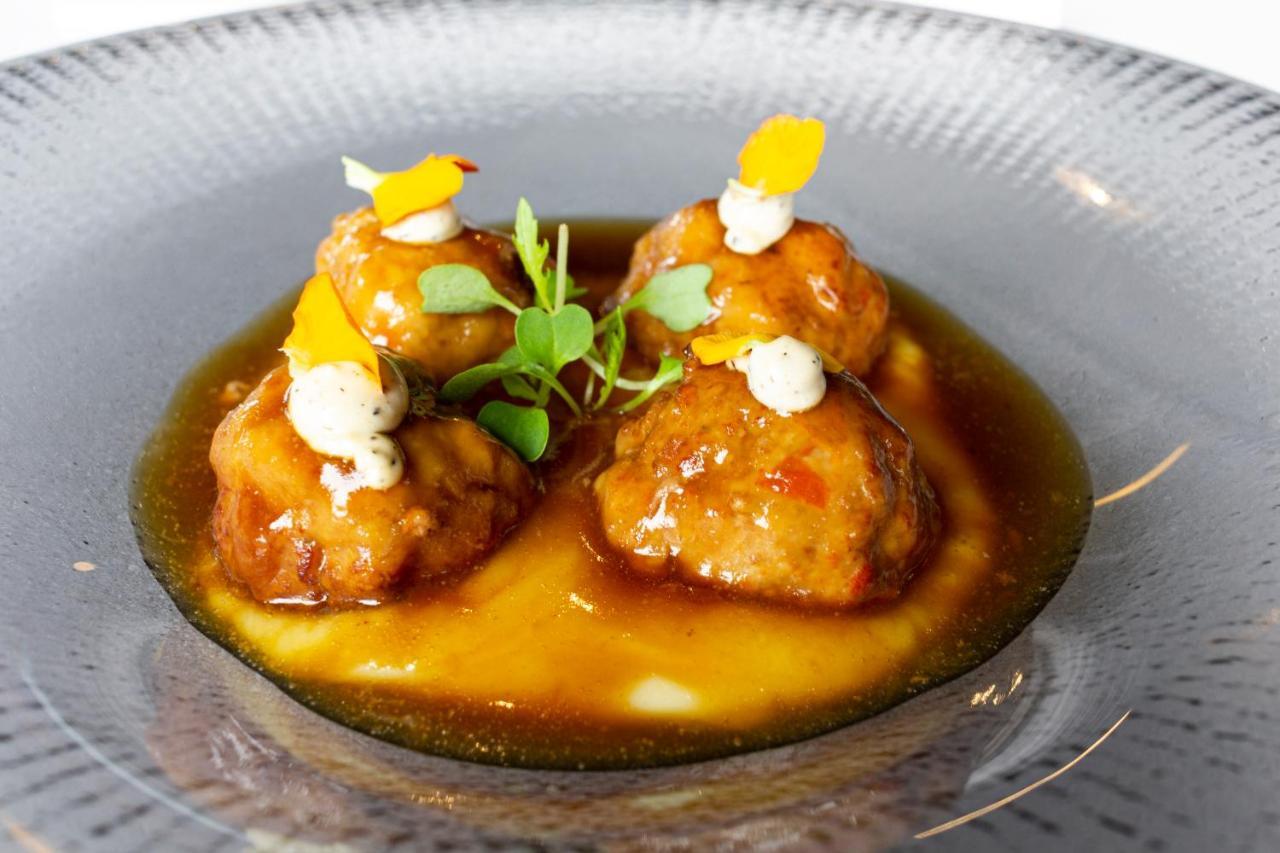 Hotel Gastronomico Torre De Galizano Luaran gambar